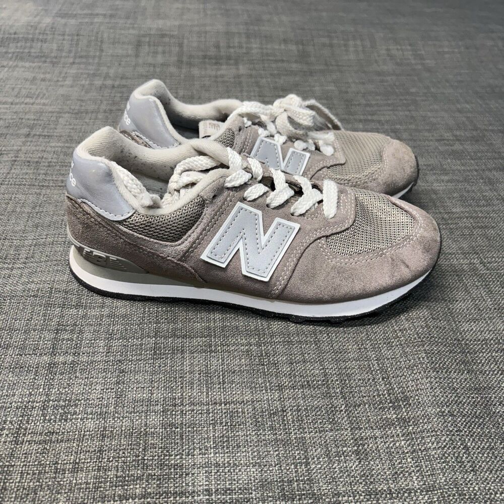 New Balance 574 Core Grey/White Suede Mesh Sneaker Shoe Unisex Kids US Size 1